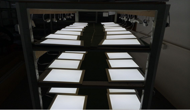 Kühlen Sie weiße Instrumententafel-Leuchte 48W LED 600X600 Millimeter für Lumen des Konferenzzimmer-4320 90 Lm/W ab